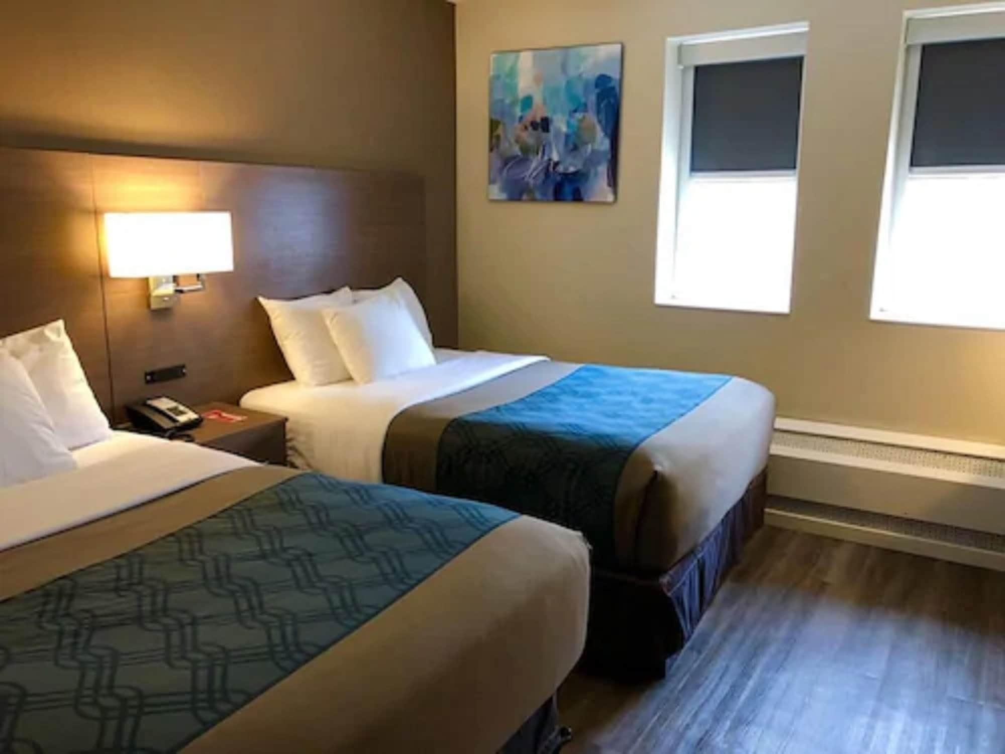 טורונטו Econo Lodge Inn & Suites Downtown מראה חיצוני תמונה