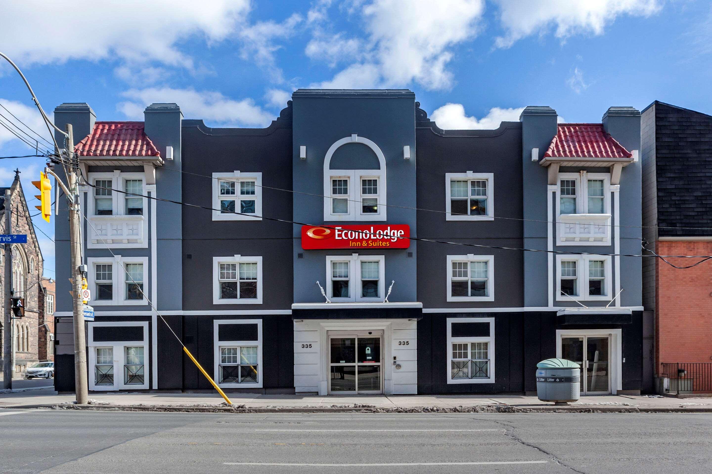 טורונטו Econo Lodge Inn & Suites Downtown מראה חיצוני תמונה